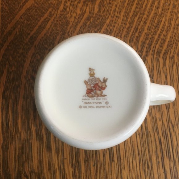 Royal Doulton 1980s Vintage Bunnykins Mug - Picture 4 of 4